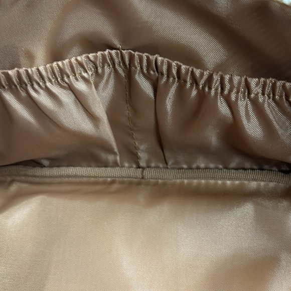 Large Capacity Travel Makeup Bag,Waterproof Portable Travel Cosmetic Bags - Picture 10 of 11